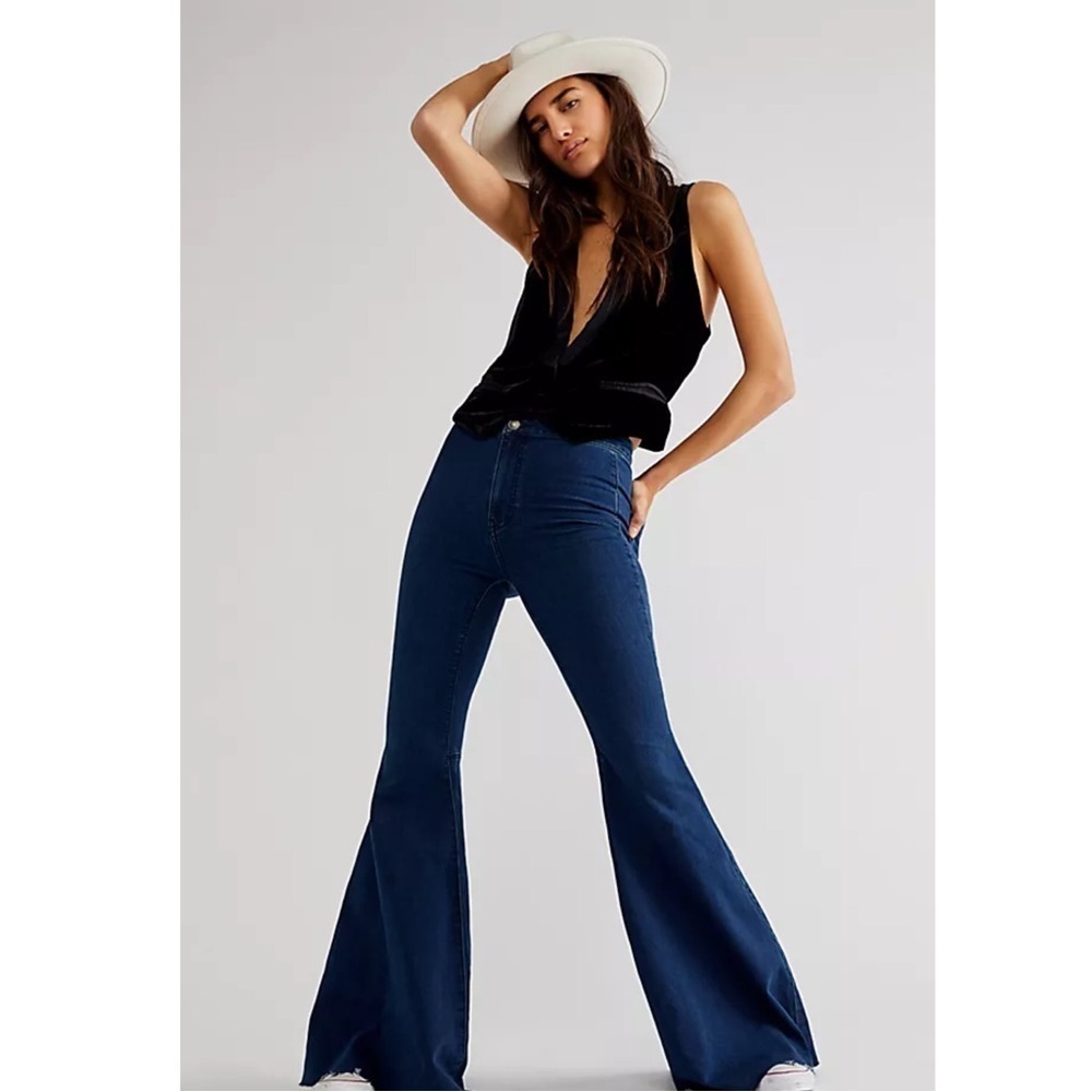 Free People Blue Just Float On Flare Wide Leg Jeans dark wash size 25